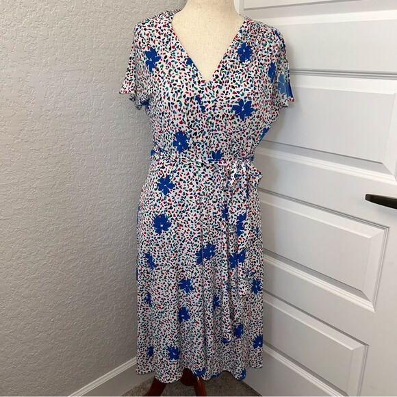 VICKYTIEL Floral Funfetti Print Split Short Sleeve Full Wrap Hi-Low Dress - Picture 15 of 15